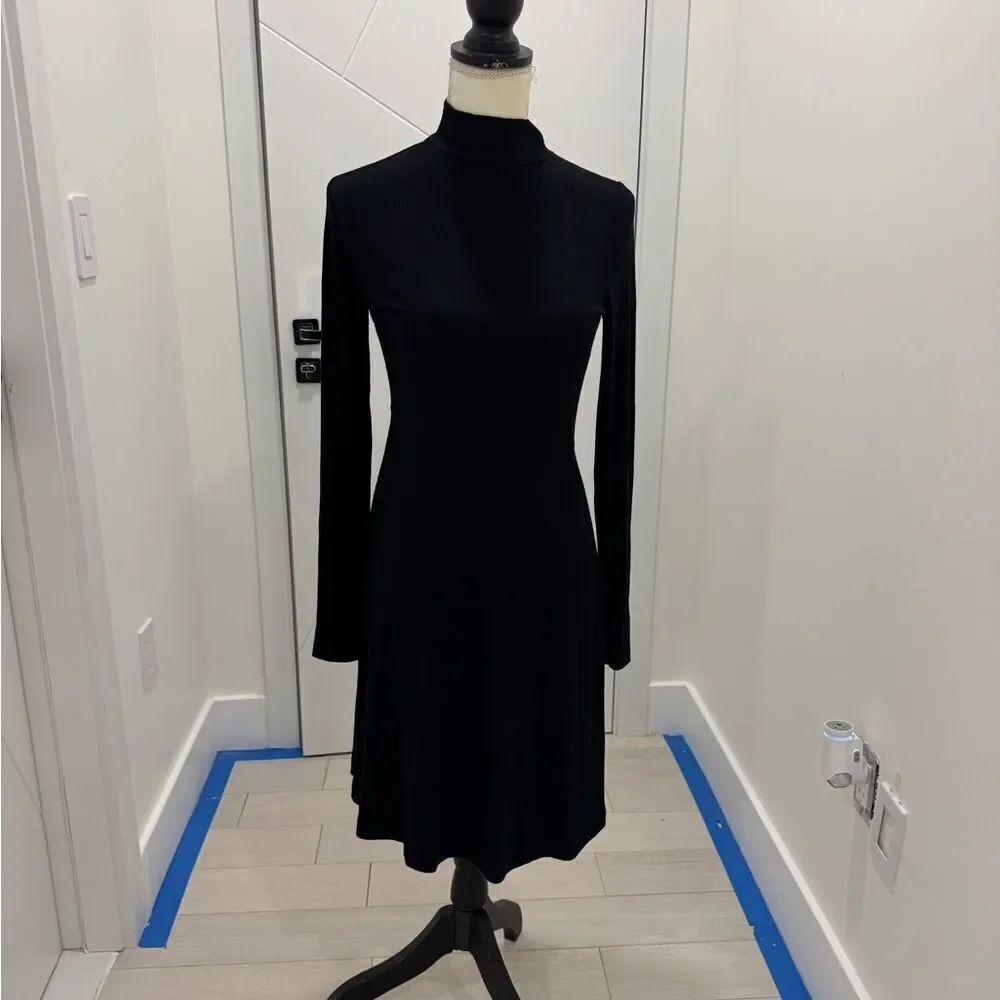 Banana Republic Elegant Black Long Sleeve Dress